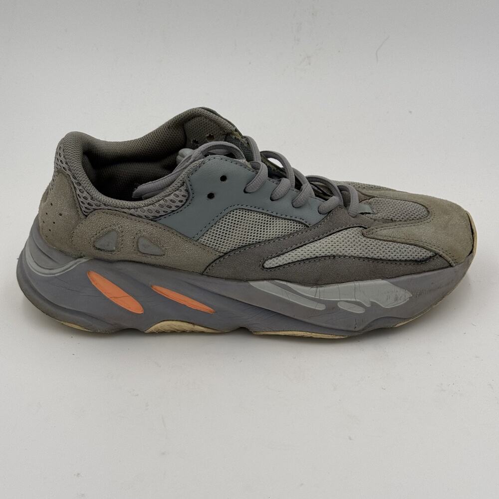Adidas Yeezy Boost 700 Men's Size 8.5 Grey Salt Comfort Low Top Sneakers Used